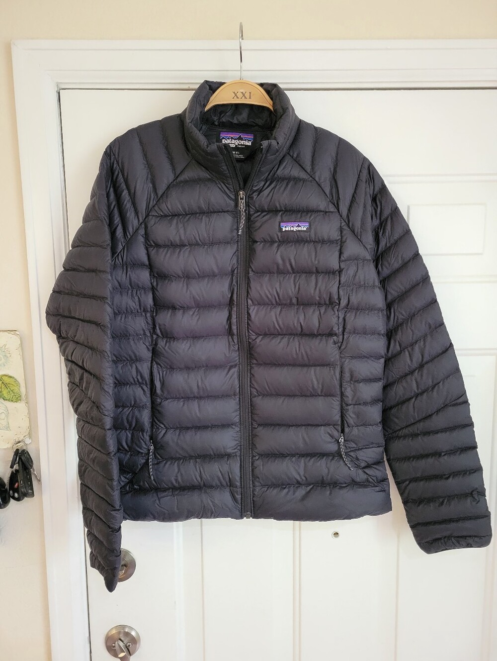 Patagonia Womans Black Lightweight Down Sweater Jacket Medium Puffer